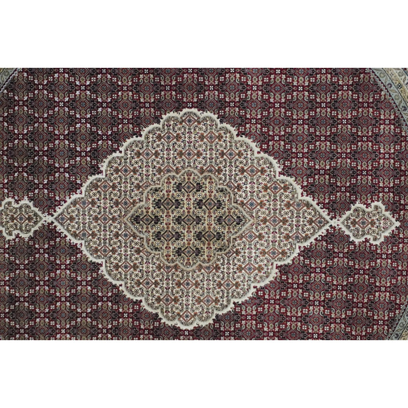 Kenlay Oriental Area Rug in Red