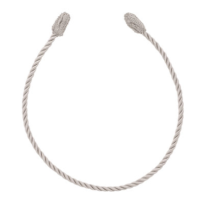 Garland Tie