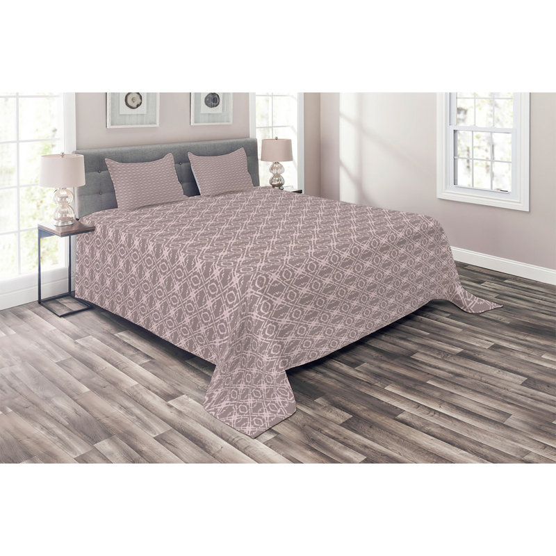 Traditional Damask Coverlet, King Bedspread + 2 Shams, Brown Damask
