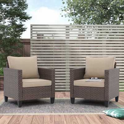 Chaise de patio avec coussins Tarnell