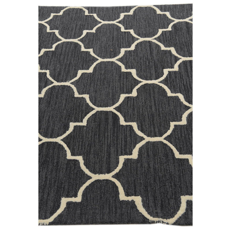 Tapis noir Pineland
