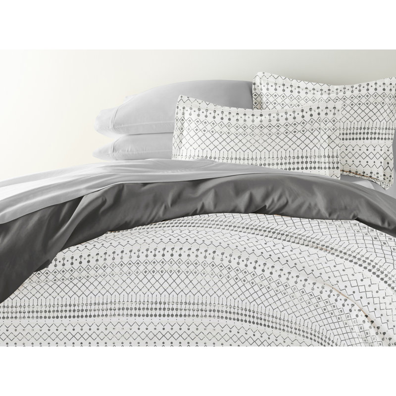 Twin Multi-Season Patterned Down Alternative Duvet Set