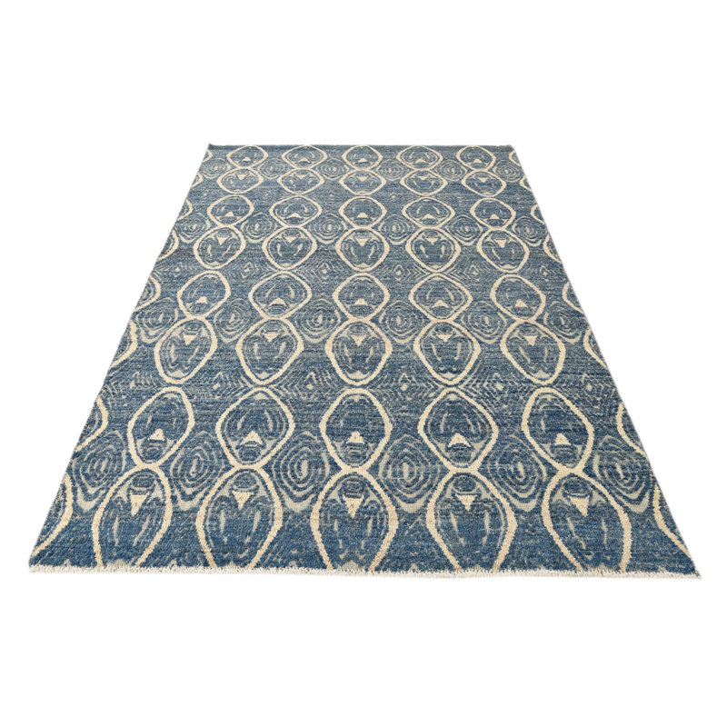 Tapis bleu Judy