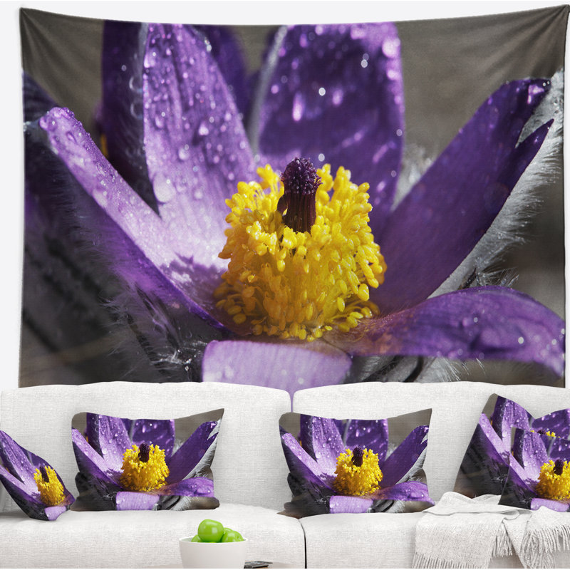 Tapisserie floral mauve en fleur, H 68 po x l 80 po