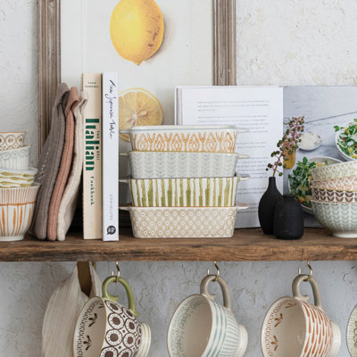 Creative Co-Op 4 Piece Stoneware Bakeware Set