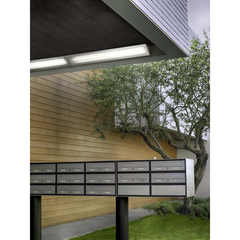 Magrans White Outdoor Flush Mount