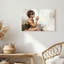 Art mural sur toile femme avec des cheveux roses et des bigoudis fumant-133551139