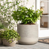Blended Tan with Wood Pattern Round Planter