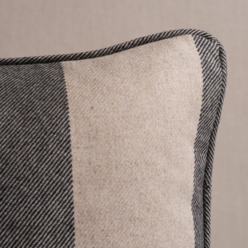 Coussin Hemlock, Gris, H 20 po x l 20 po