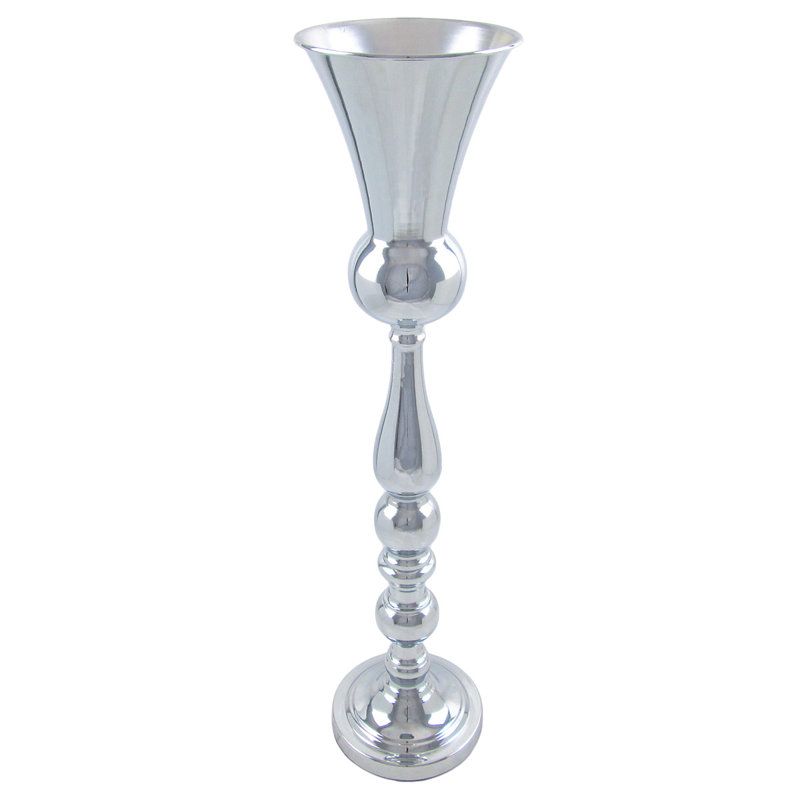 Vase de table en métal Allan, H 22 po x l 6,5 po x P 6,5 po, Argent