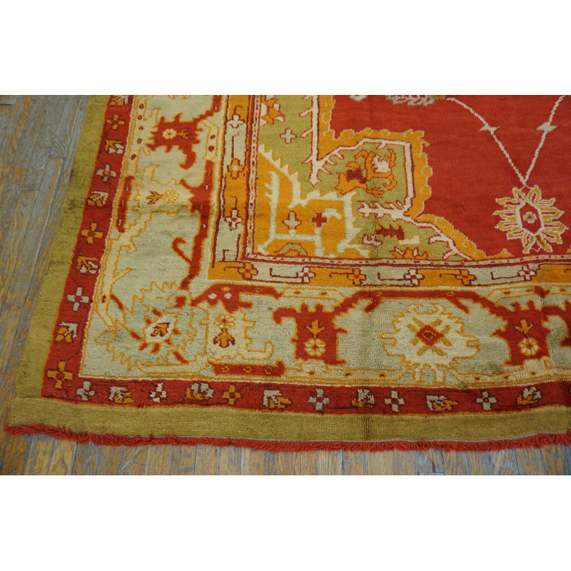 Tapis Oushak turc antique à grande échelle