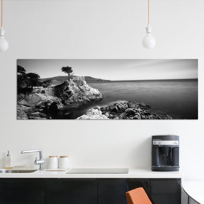 «Cypress Tree at the Coast, the Lone Cypress, 17 Mile Drive, Carmel, California, USA», reproduction de photo sur toile