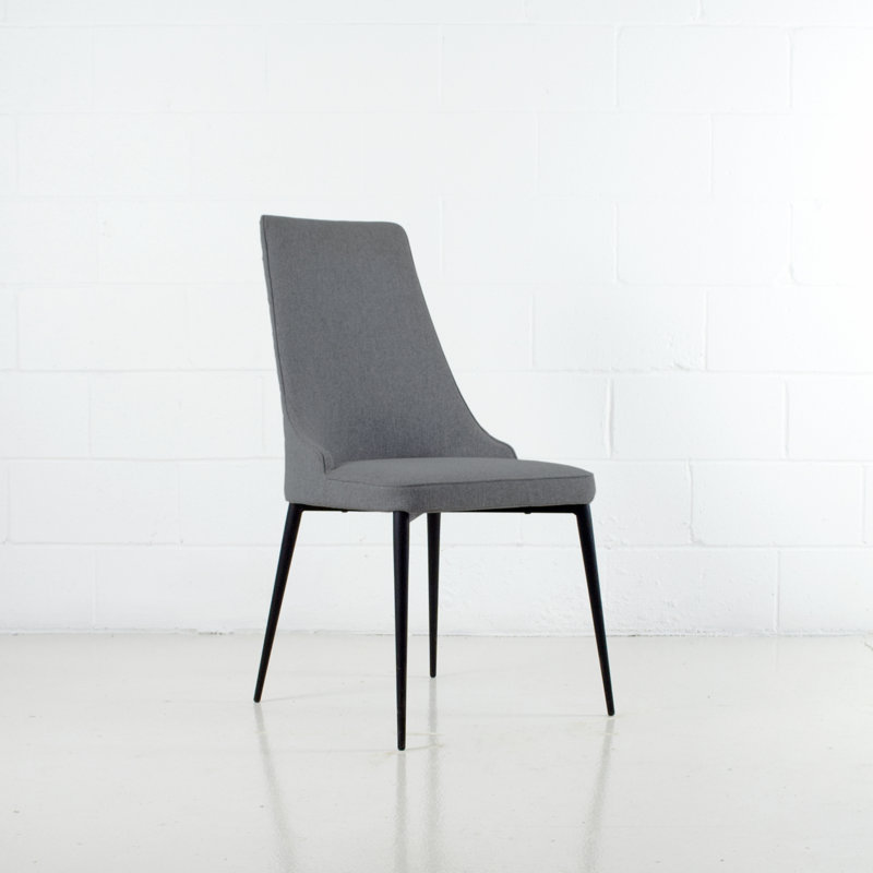 Chaise rembourrée Demarest, Tissu gris chaud, Gris
