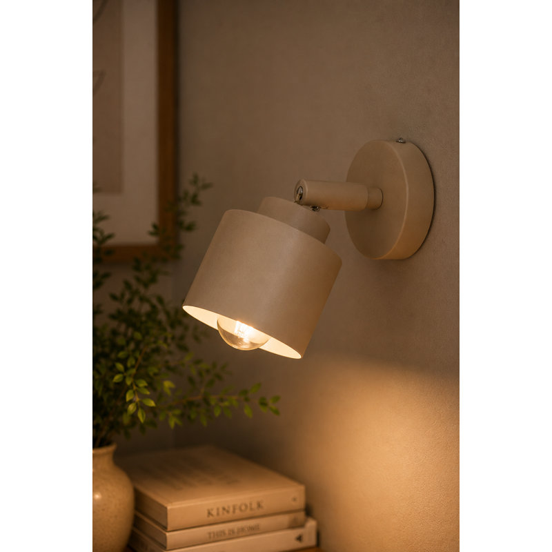Steel Spotlight, Beige