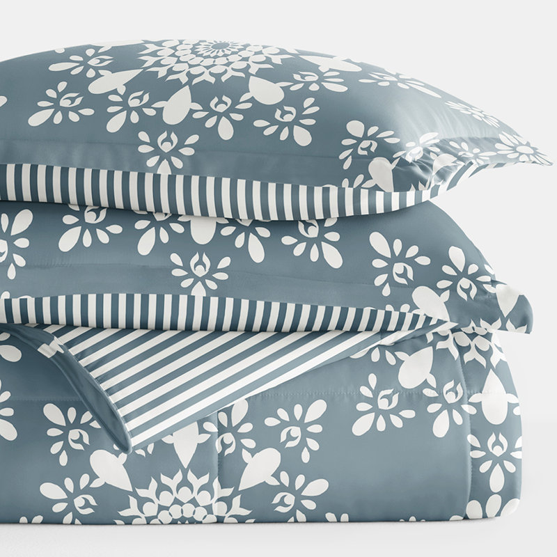 Twin Light Blue Down Alternative Reversible Bedspread Set