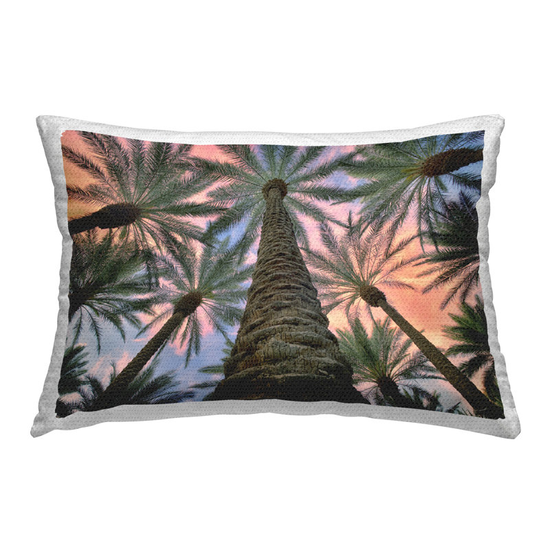 Grand coussin décoratif pour l'extérieur imprimé de palmiers par Dennis Frates