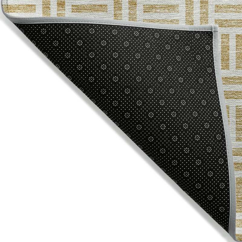 Gold Geometric Synthetic Rectangular Indoor/Outdoor Rug 2'6" x 3'10"