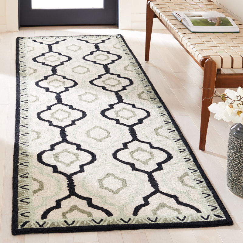 Jonsson Hand Hooked Wool Pile Geometric Rug, Round 3'
