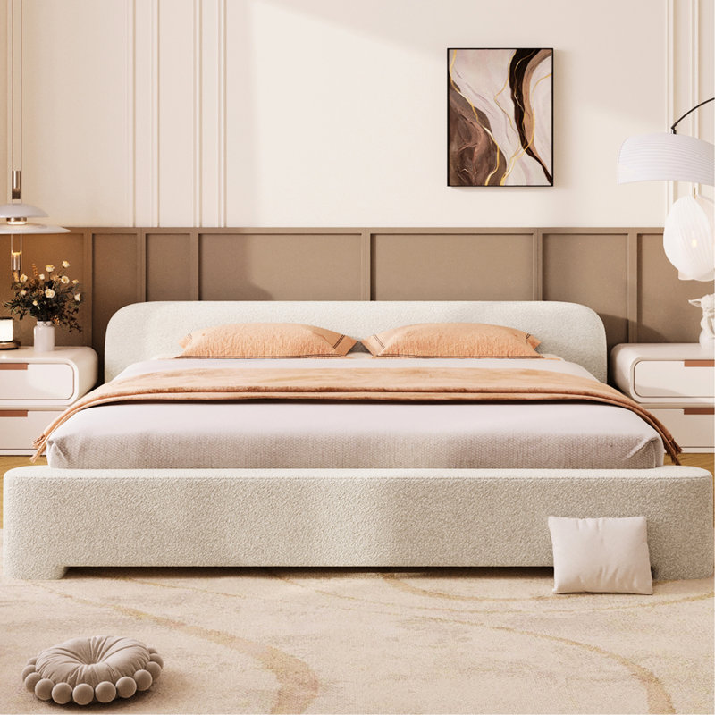 Très grand lit tapissier blanc Boucle, tissu et bois, répartition uniforme du poids, matériau de rembourrage confortable, structure en bois