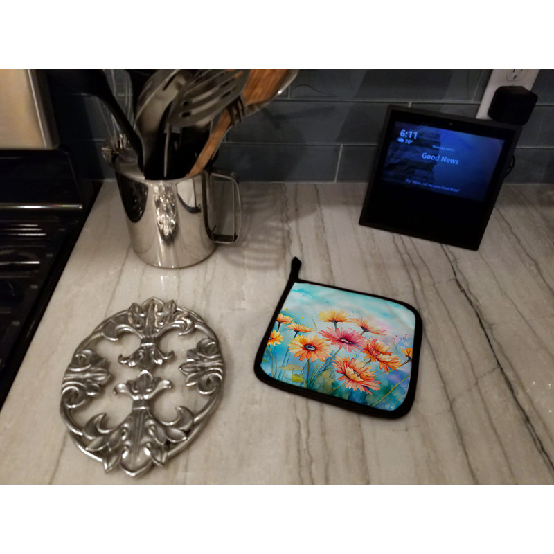 Caroline's Treasures Floral Polyester Potholder Set