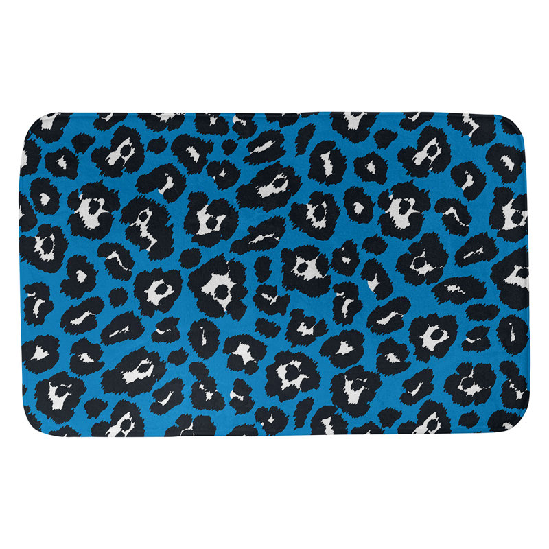 Tapis pour salle de bain Dallas, H 0,5 po x l 21 po x L 34 po, Bleu Carolina / blanc / noir