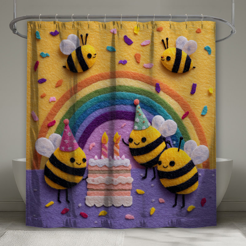 Rideaux de douche Felt Bees Birthday Cake, 70 po l x 72 po H