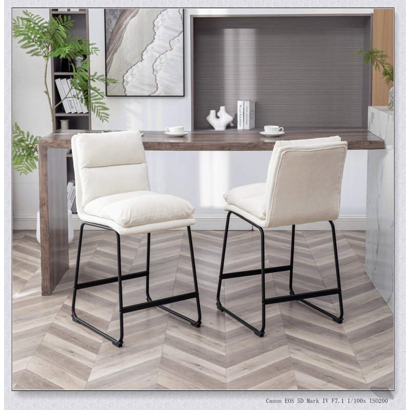 Ensemble de 2 tabourets à hauteur de comptoir Milos de 26 po, blanc vanille, sièges confortables et élégants pour les cuisines et les bars modernes