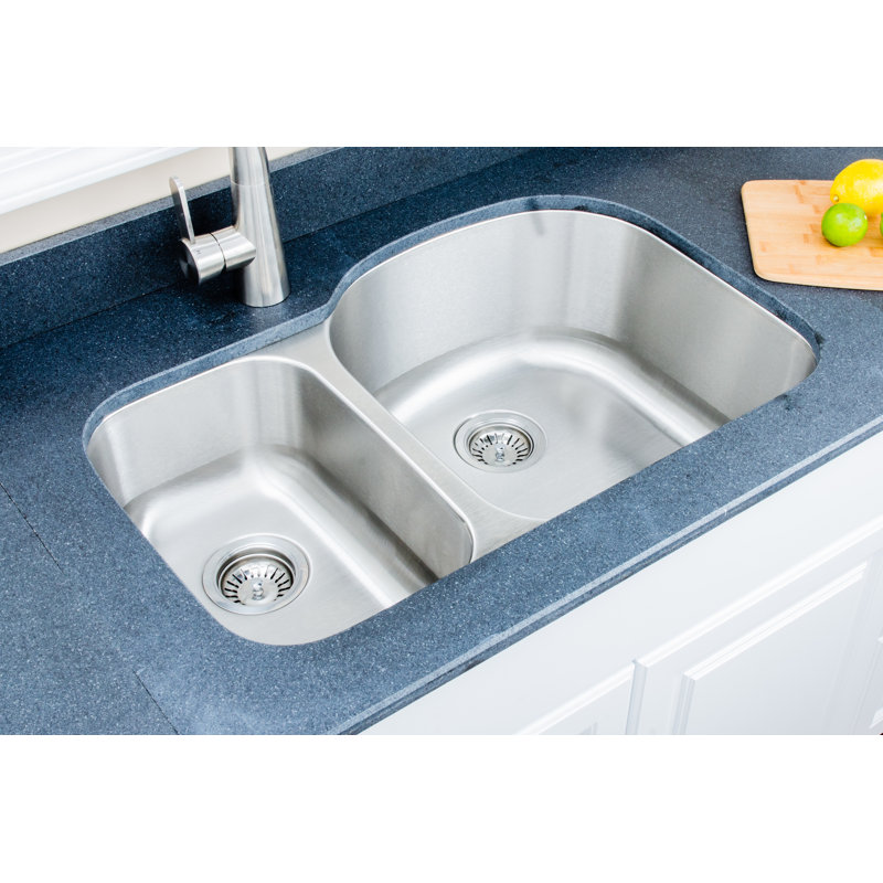Craftsmen Series 31.5'' L Double Bowl Stainless Steel Kitchen Sink