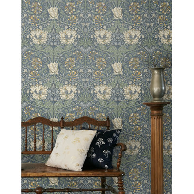 Avier Floral Roll