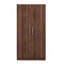 Armoire polyvalente en bois avec plusieurs options de rangement, un ajout élégant et pratique à toute chambre à coucher.