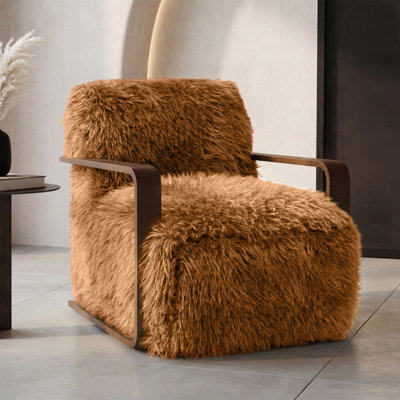 Chaise d'appoint moderne de 28 po de largeur Mid-Century avec fausse fourrure et accoudoirs courbés en bois, pour le salon, la chambre à coucher, brun