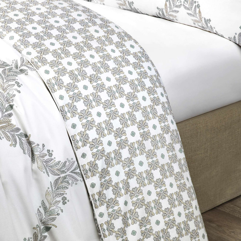 Chloe Sateen Fitted Sheet, King Sheet Set + 2 Pillowcases