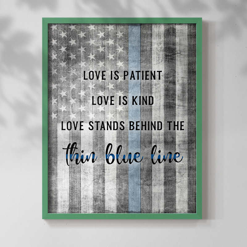 Thin Blue Line, reproduction encadrée - bois massif, Vert, H 30 po x l 24 po