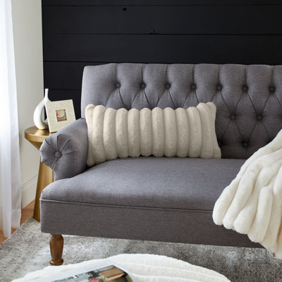  Faux Fur Throw Pillow