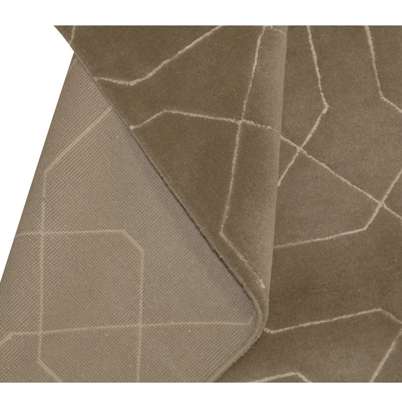 Tapis brun noué à la main de haute qualité