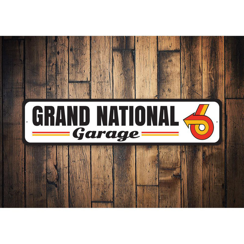 Enseigne Grand National Garage, H 6 po x l 24 po x P 0,06 po