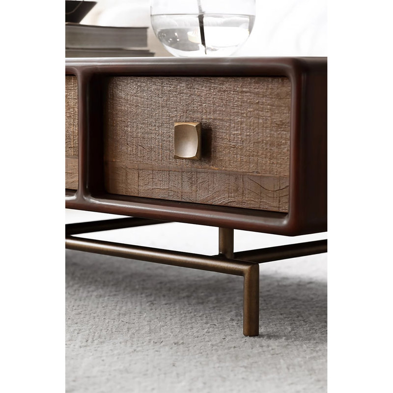 Table basse de style médiéval américain