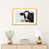 Toile avec cadre en bois beige