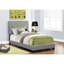 Lit simple pour chambre à coucher avec tissu semblable au cuir gris et structure d'apparence simple revêtue de cuir Elegance