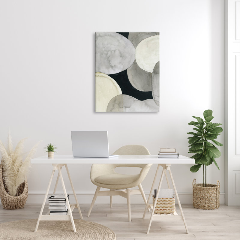 Collage of Circular Shapes Opaque Layered Arrangement par Vision Studio - Peinture sur toile, H 40 po x l 30 po, Toile tendue