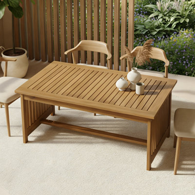 Table basse d'extérieur en lattes d'acacia avec structure en bois massif