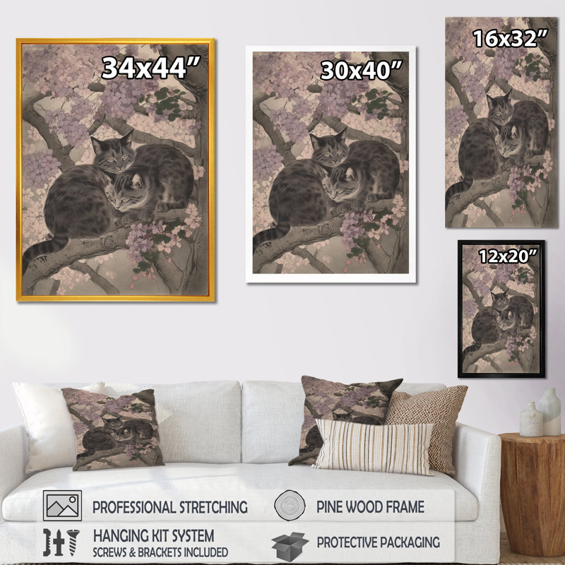 «Two Gray Kitting Sleeping In A Tree», impression sur toile, Cadre flottant doré, H 44 po x l 34 po x P 1,5 po