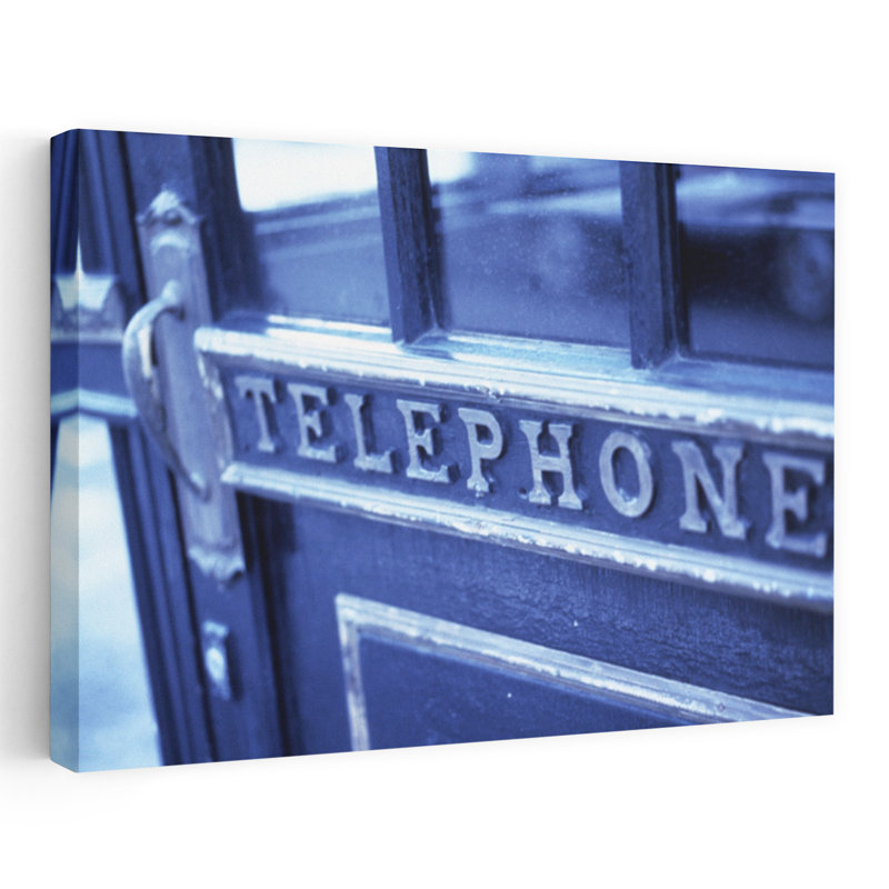 Gros plan sur une cabine téléphonique bleue, art mural abstrait contemporain, H 32 po x l 48 po
