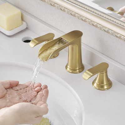 Robinet de salle de bain espacé de 8 pouces, finition dorée, 3 trous, poignée double levier, avec évier à tuyau escamotable or, et ensemble flexible