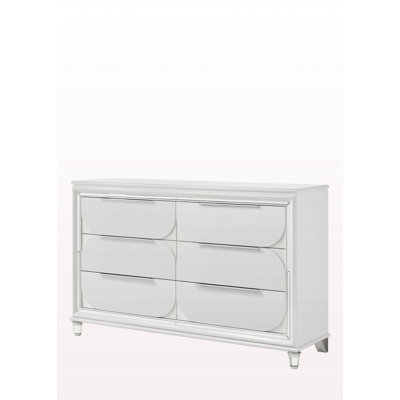 Commode de style moderne avec finition blanche