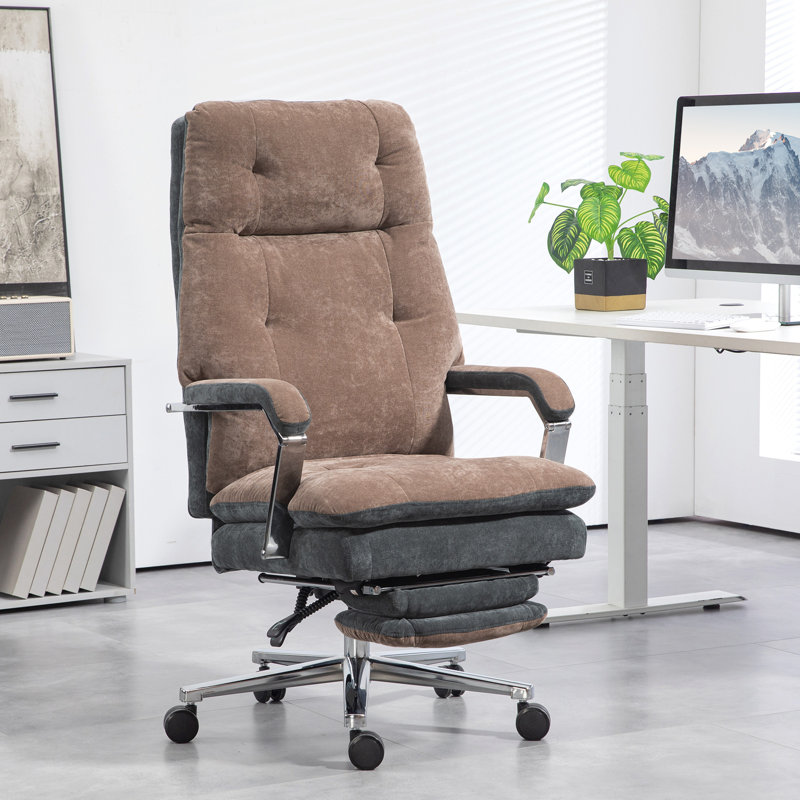 Grande et grande chaise de bureau