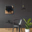 Art mural en verre Williston Forge «Paint It Black» par Andreas Magnusson-1972790129