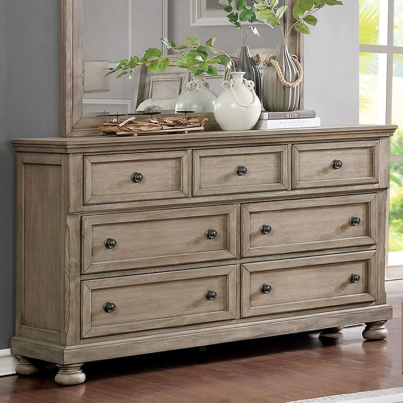 Urbanski 57.75'' W 7 - Drawer Dresser