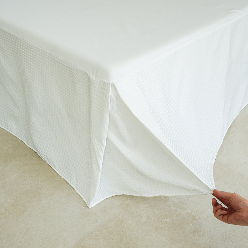 Jupe de lit en tissu gaufré avec un tombant sur mesure de 35,5 cm, Queen, White