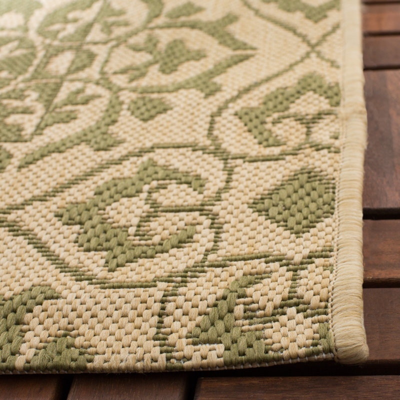 Tapis d'intérieur / extérieur à motif géométrique Lynn Performance, Rectangle 4 pi x 5 pi 7 po
